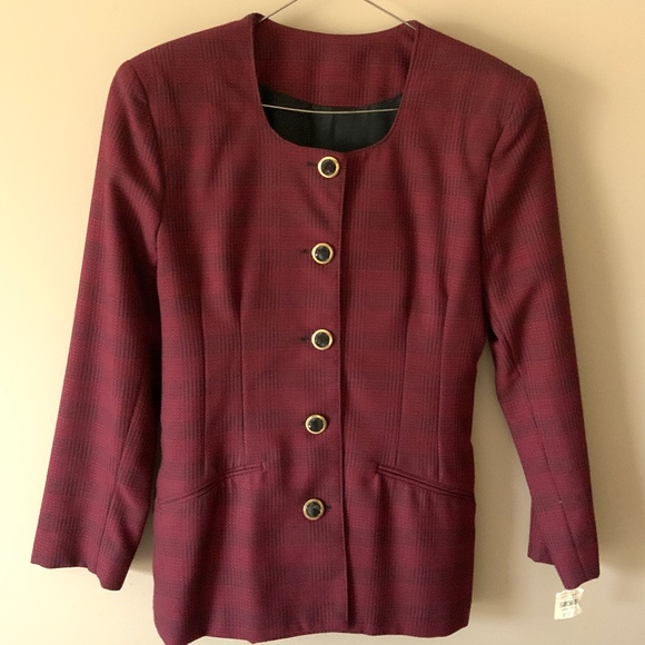 Jacket/skirt set with matching earrings - Picture 7 of 10